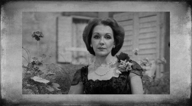 Zdravka Krstulović (1940-2013) kao Violeta (Velo misto)