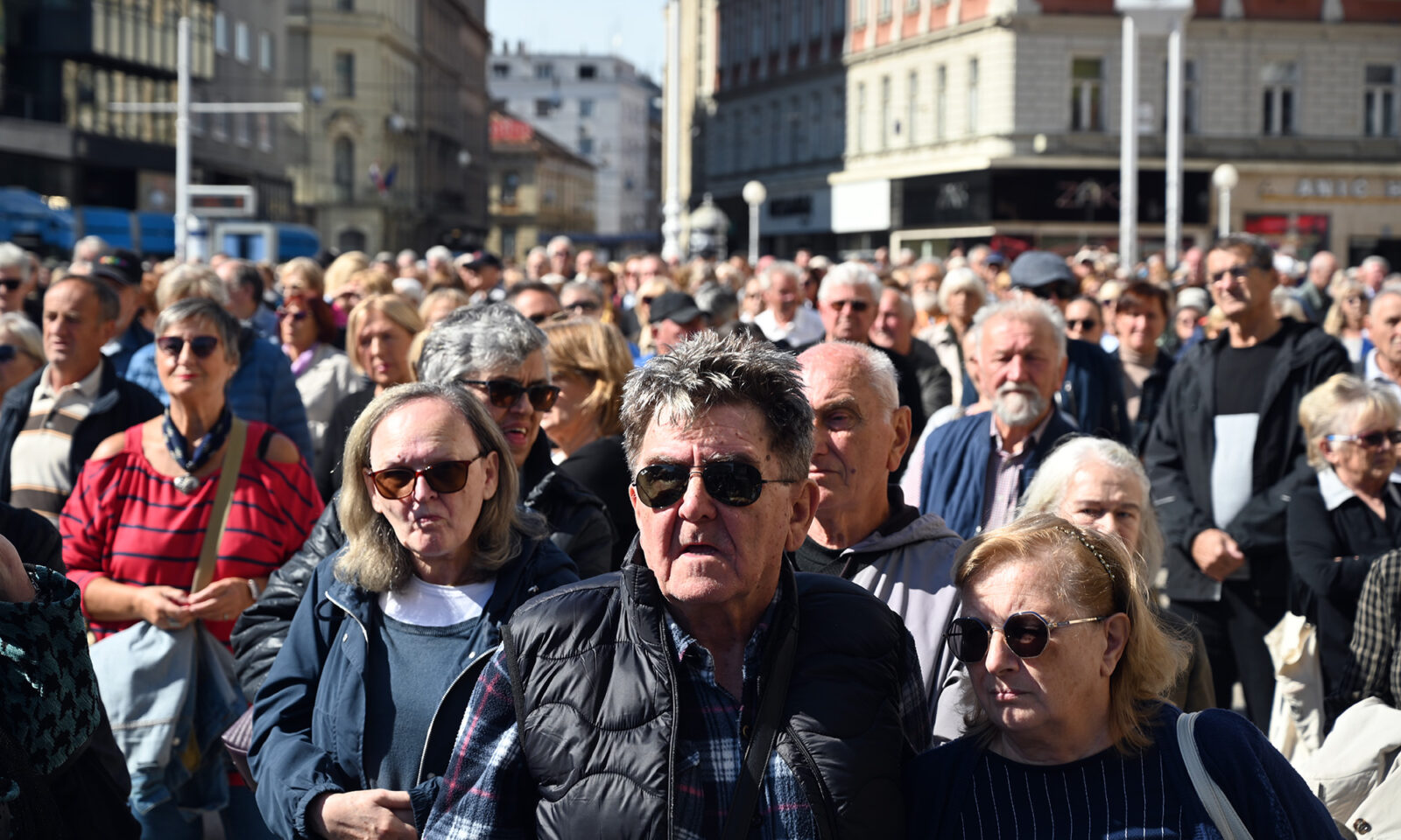 Prosvjed 'Protiv siromaštva' održan u Zagrebu 1. listopada 2024 u organizaciji stranke Blok umirovljenici zajedno.